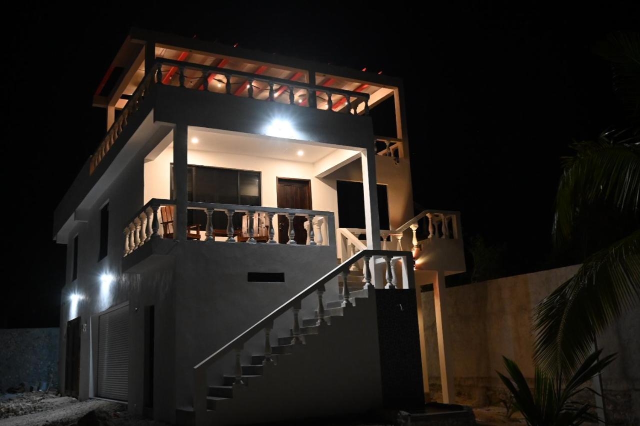 La Casa Del Mexicano Celestun Extérieur photo