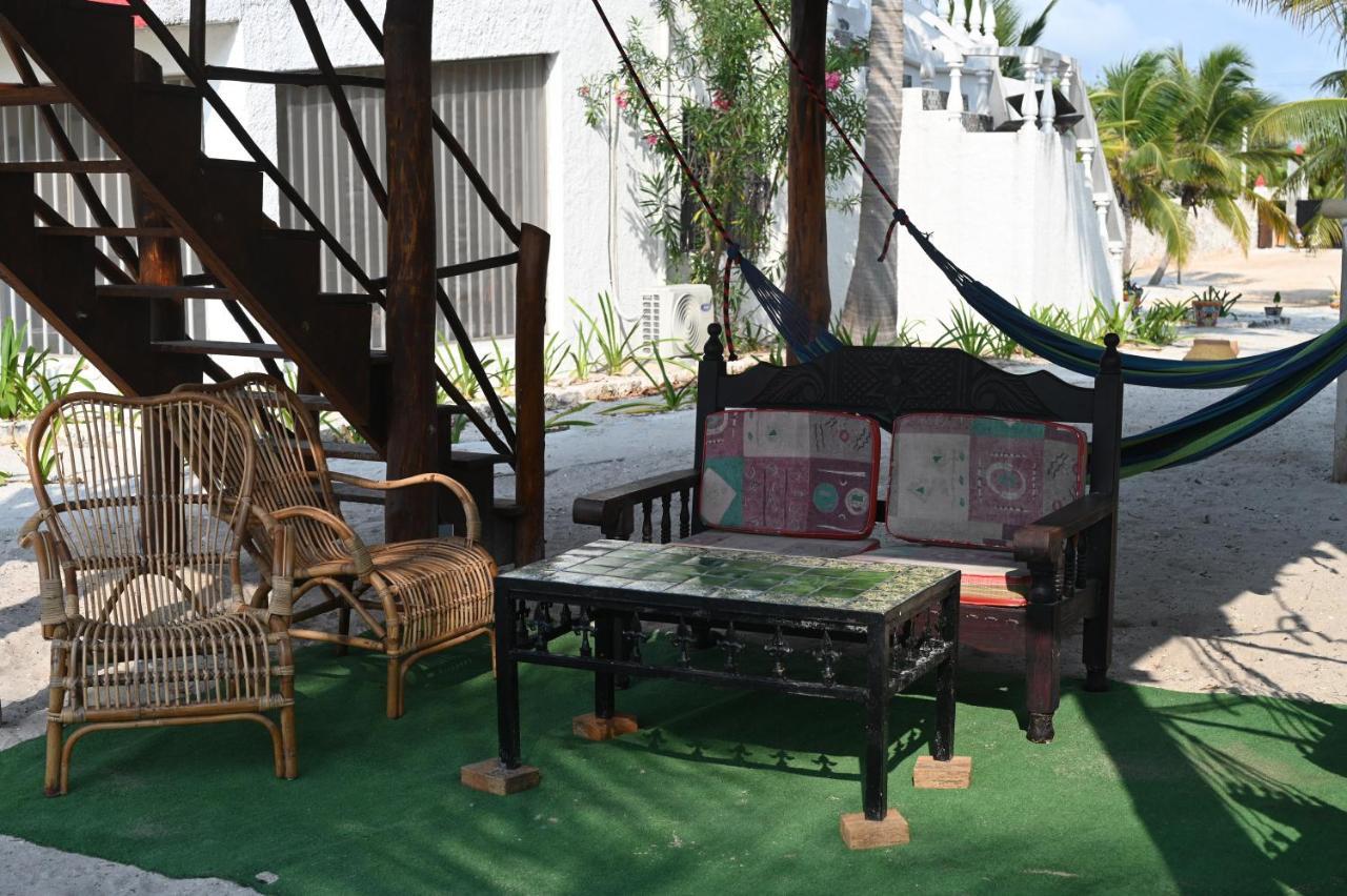 La Casa Del Mexicano Celestun Extérieur photo